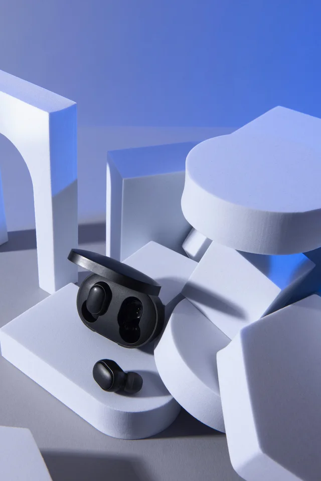 Smartwatches & Wearables